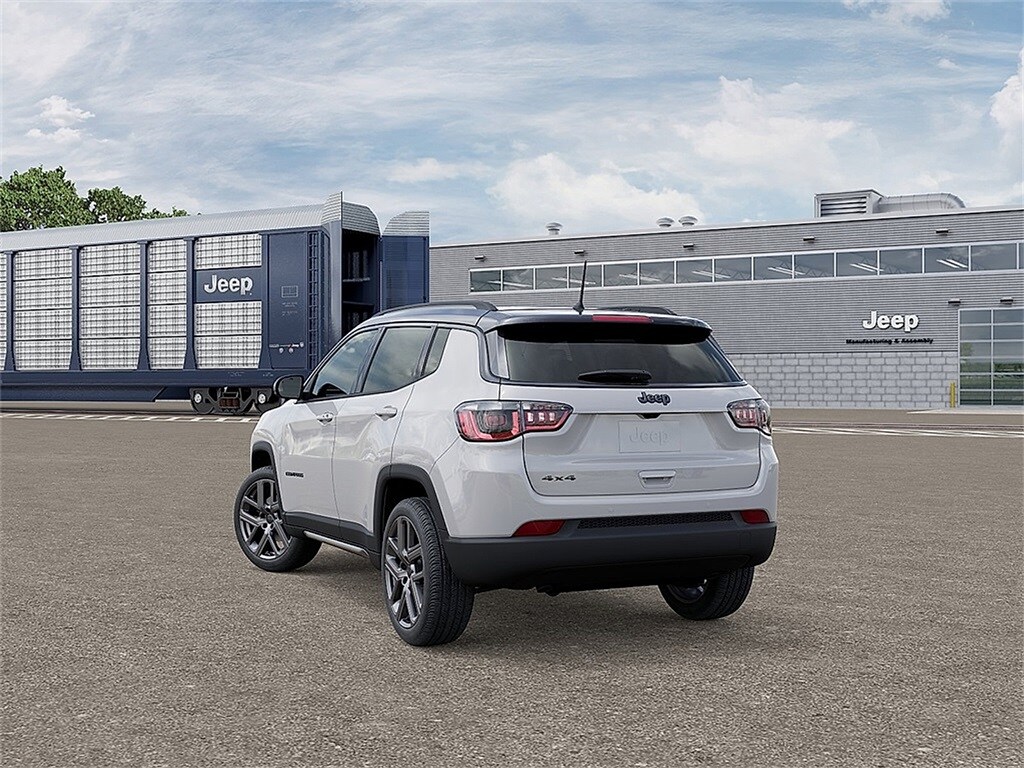 2026 Jeep Compass Limited photo 3