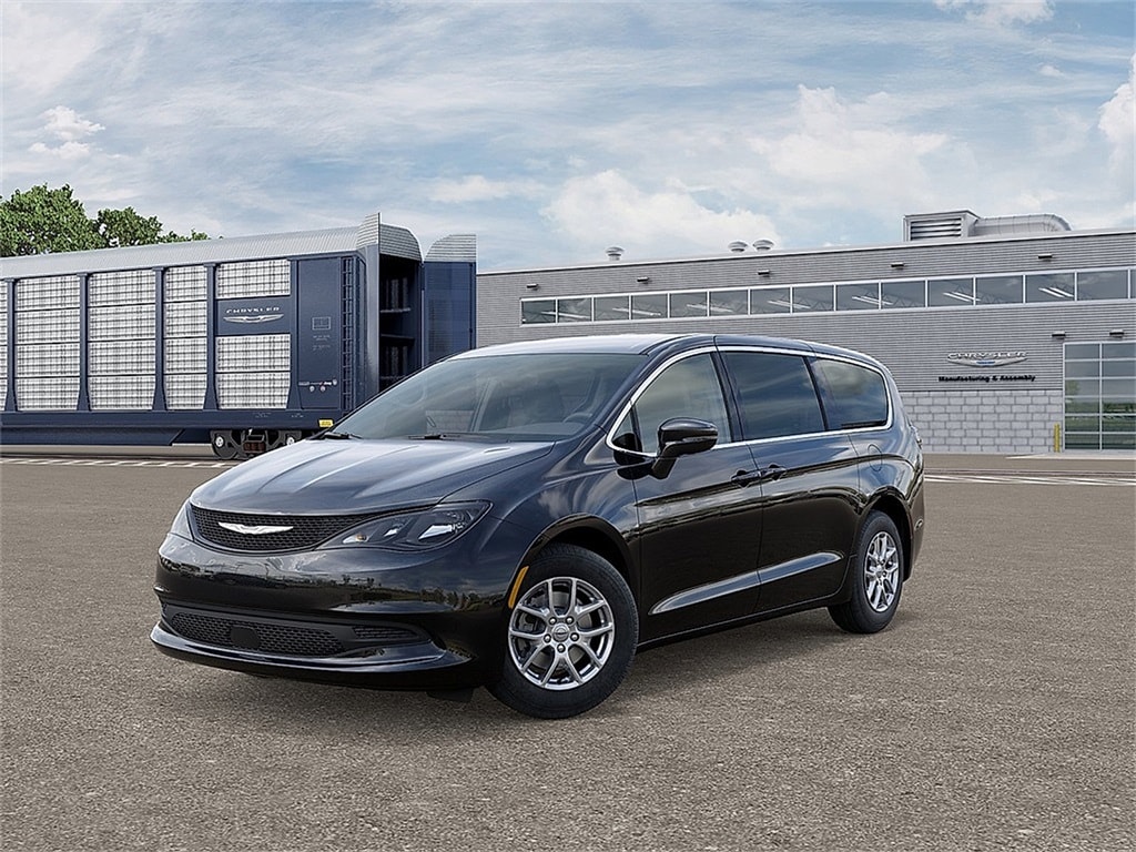 2026 Chrysler Voyager LX's photo