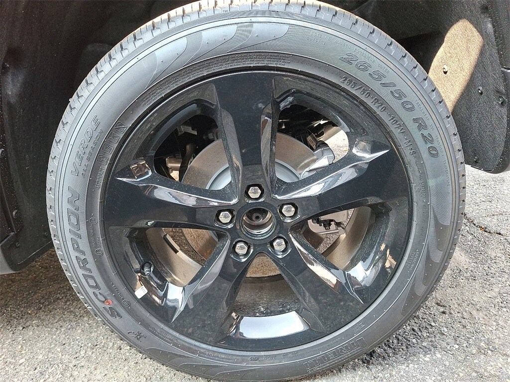 2025 Jeep Grand Cherokee Limited photo 4