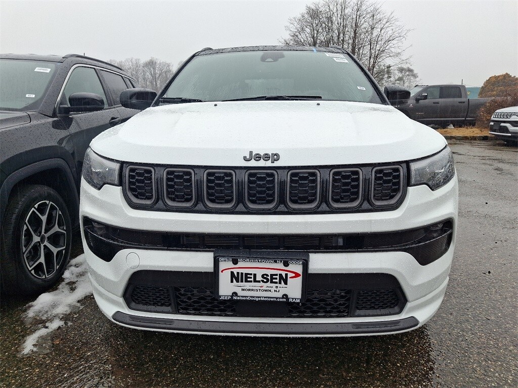 2025 Jeep Compass Limited photo 2