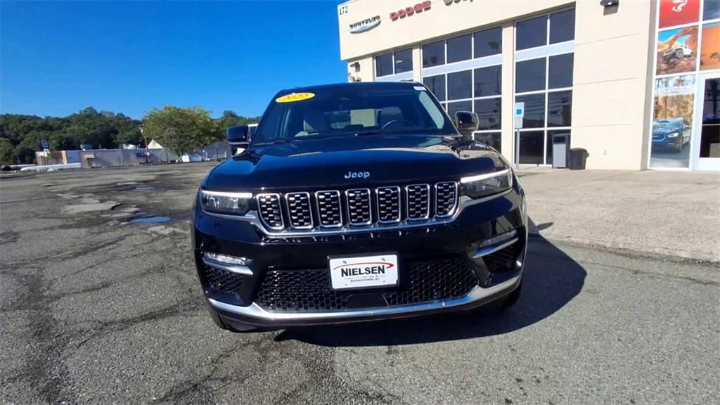 2022 Jeep Grand Cherokee Summit 4xe photo 2