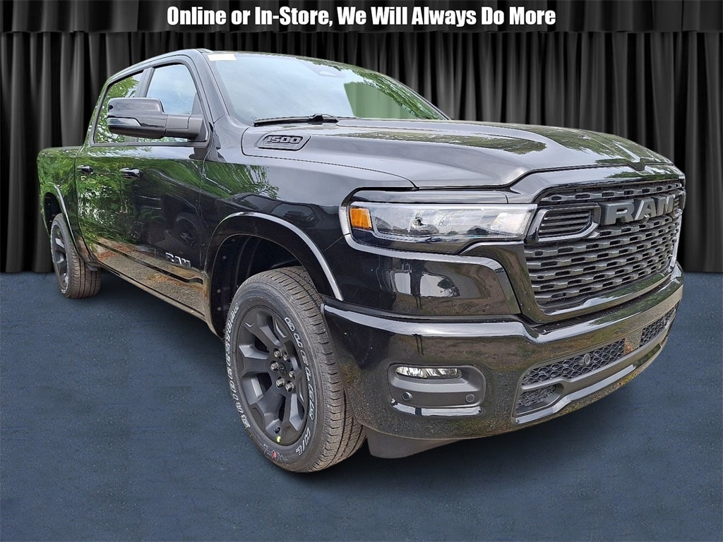 NEW 2025 RAM 1500 Big Horn/Lone Star Crew Cab 4x4 in East Hanover NJ