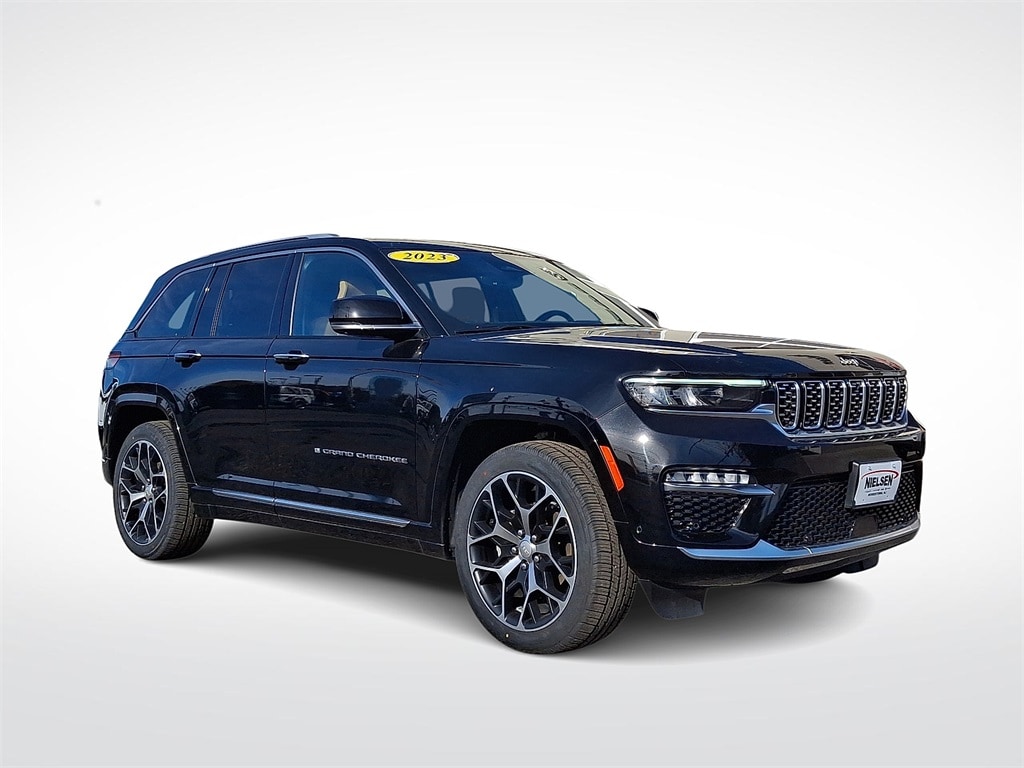 Used 2023 Jeep Grand Cherokee Summit SUV