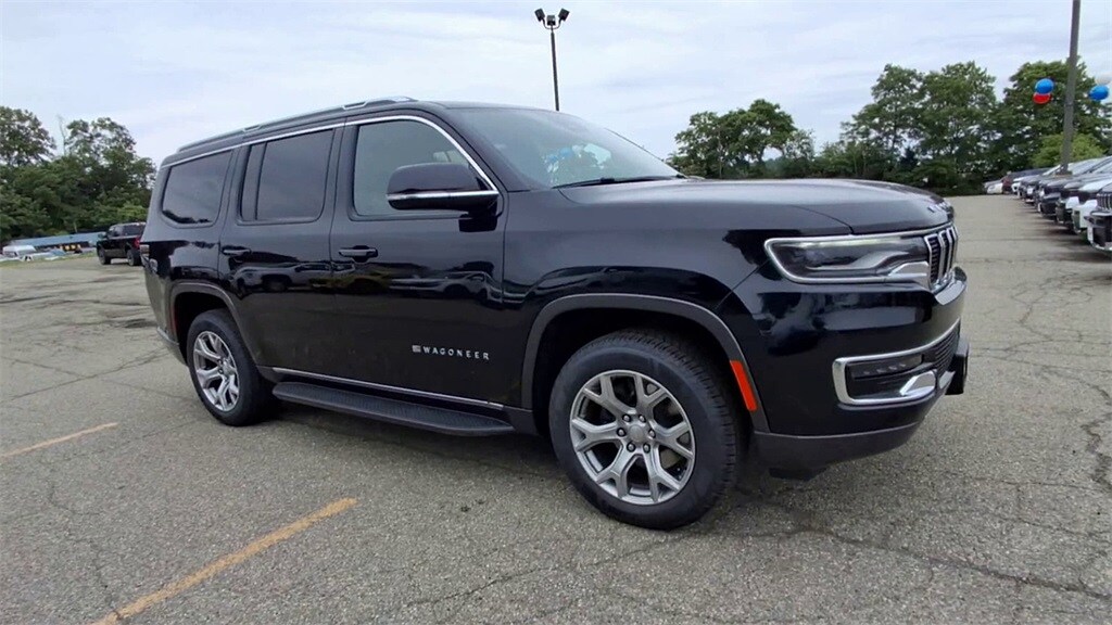 2022 Jeep Wagoneer Series II photo 2
