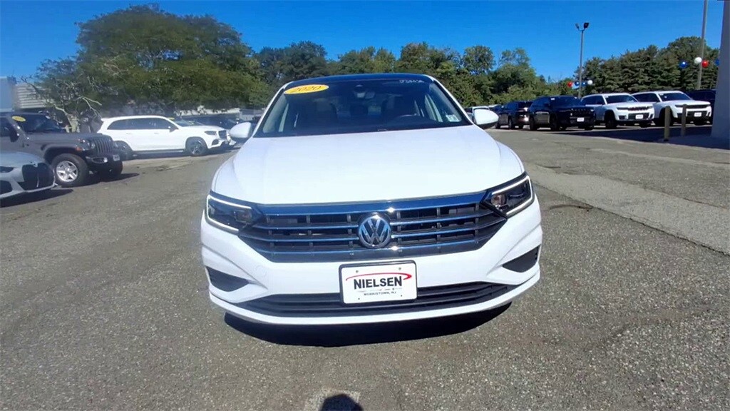 2020 Volkswagen Jetta SEL photo 3