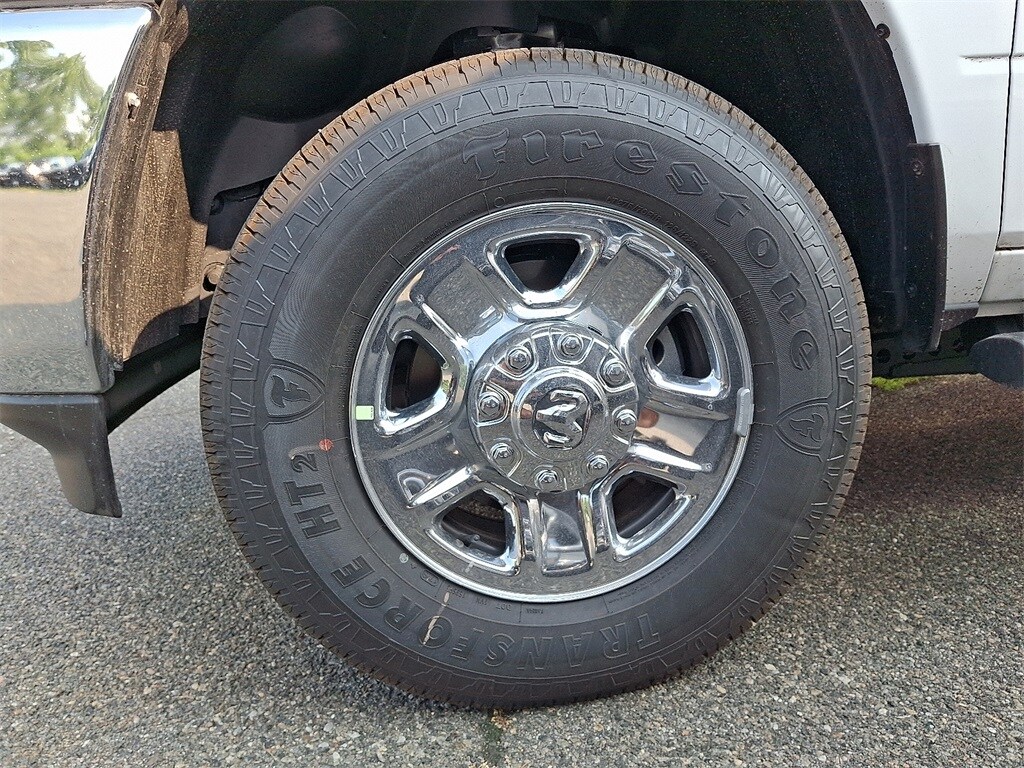 2025 Ram 3500 Tradesman photo 3