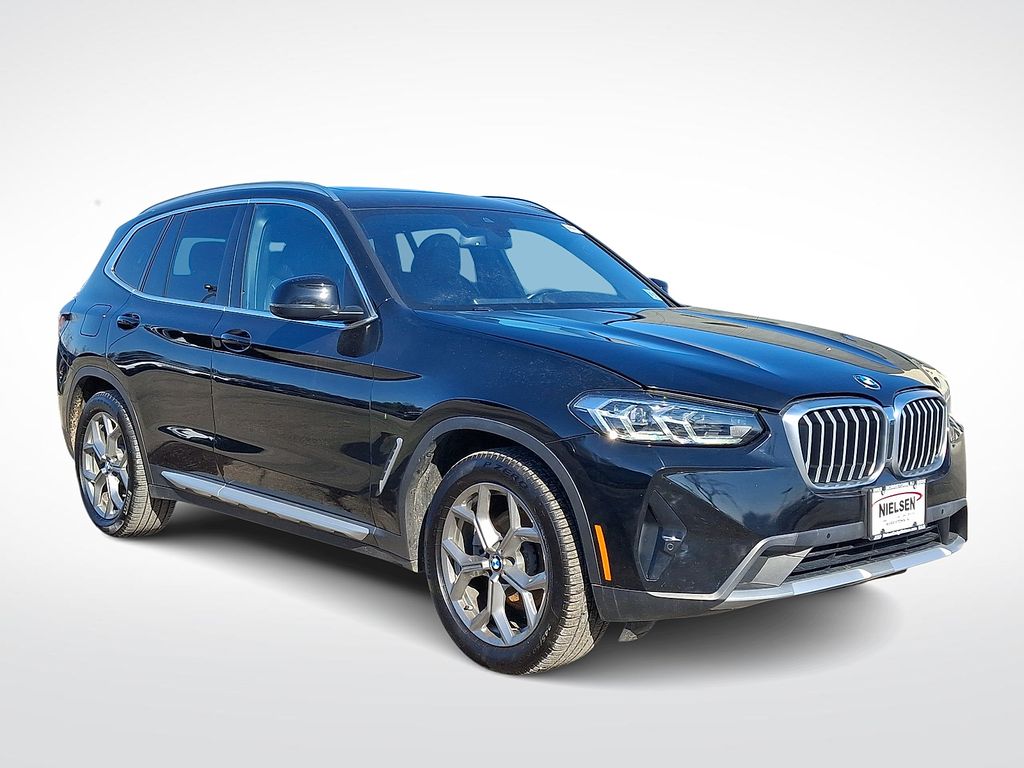 2022 BMW X3 xDrive30i's photo