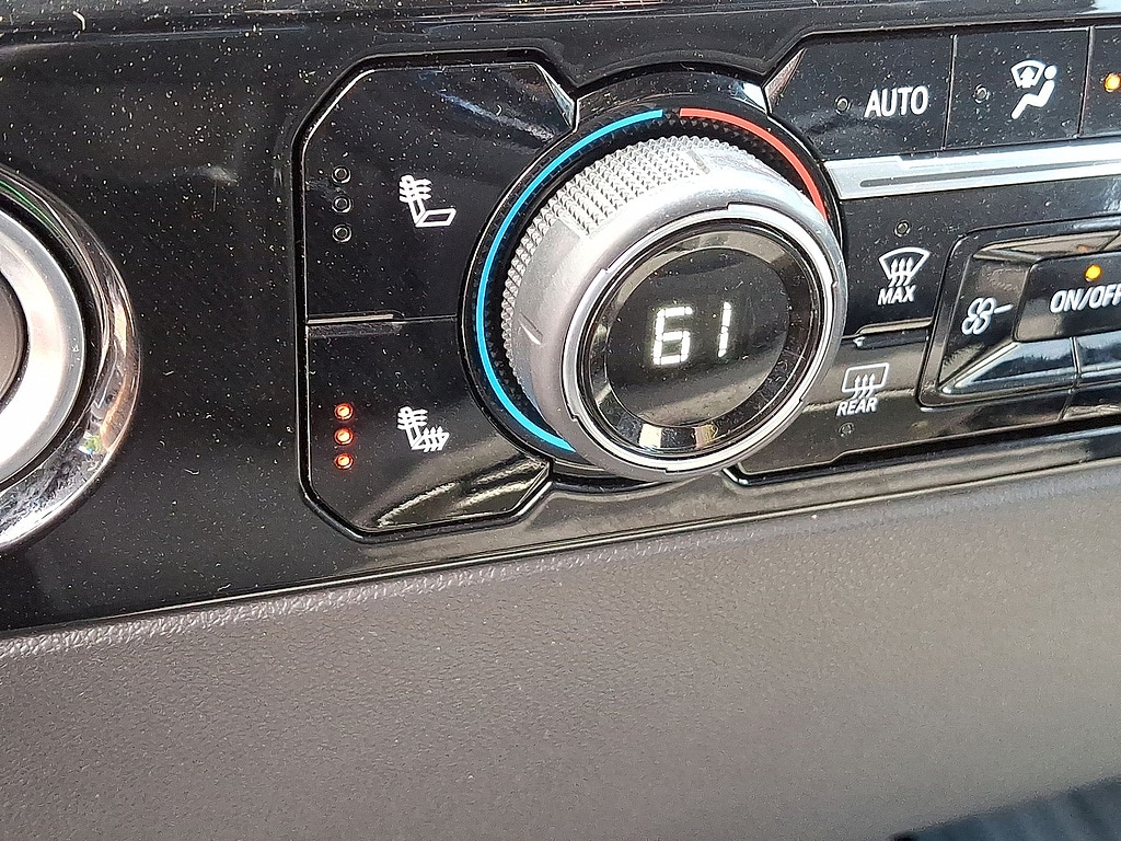 2023 Chevrolet Silverado 1500 LT - Photo 19
