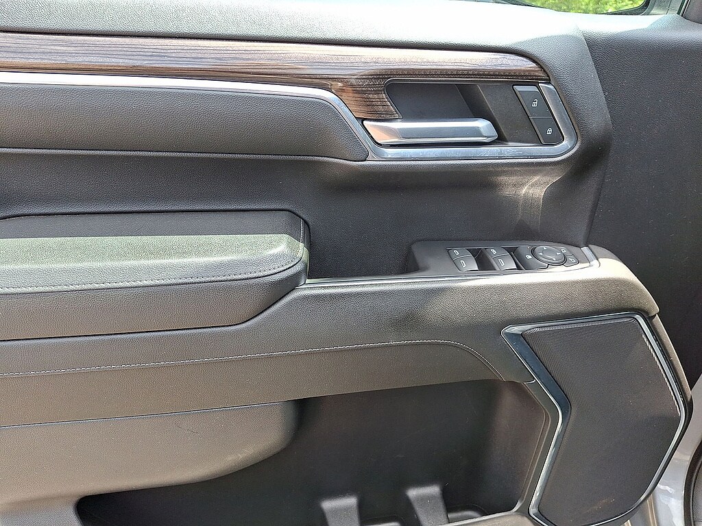 2023 Chevrolet Silverado 1500 LT - Photo 10