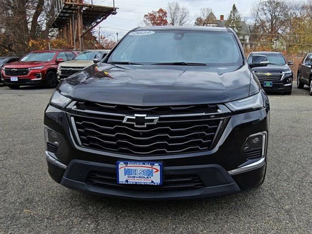 Used 2023 Chevrolet Traverse Premier SUV