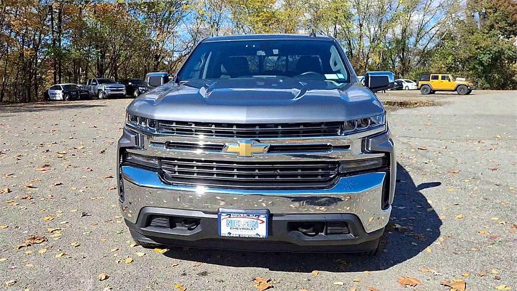 2019 Chevrolet Silverado 1500 LT photo 3