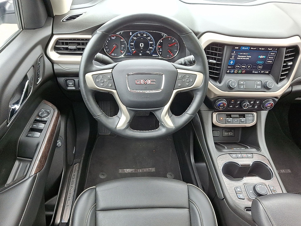 2023 GMC Acadia Denali - Photo 21