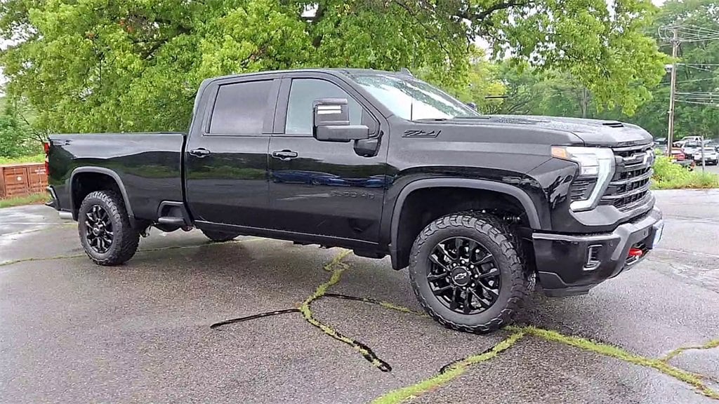 Used 2025 Chevrolet Silverado 2500HD LT with VIN 1GC4KNEY2SF215628 for sale in Dover, NJ