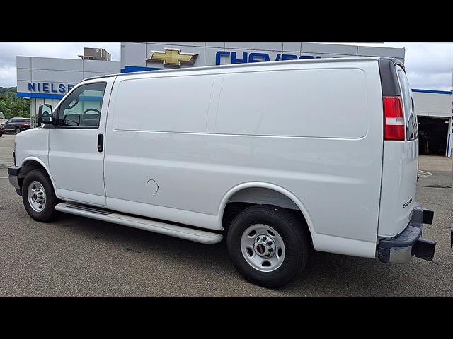2025 GMC Savana Cargo Work Van - Photo 6