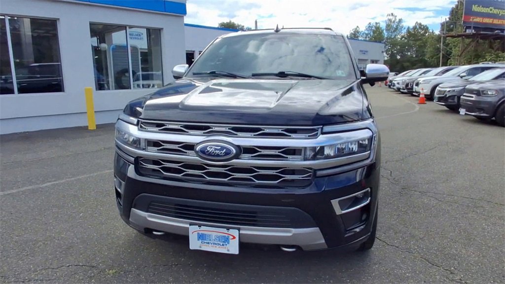 2023 Ford Expedition Platinum photo 3