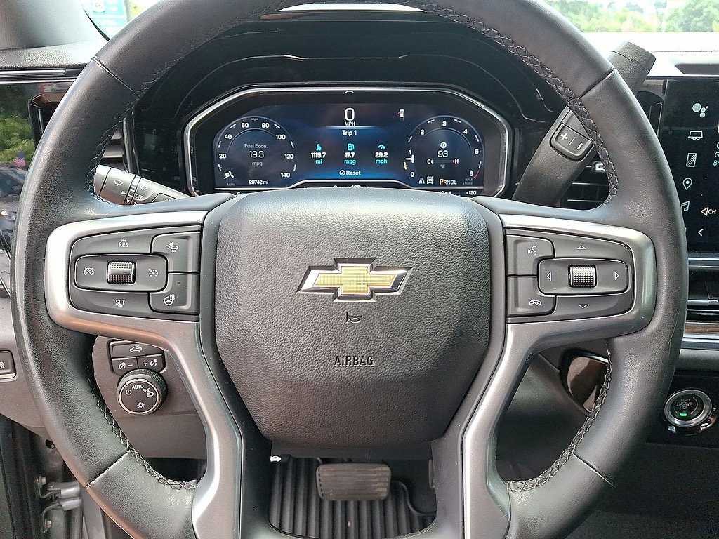 2023 Chevrolet Silverado 1500 LT - Photo 16