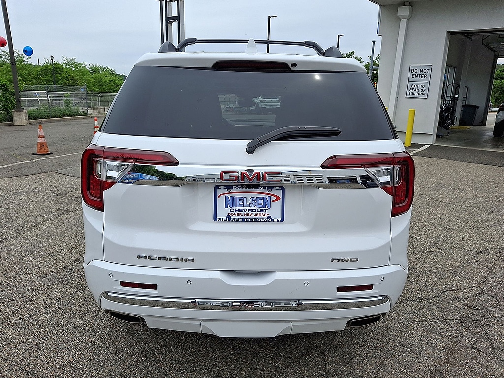 2023 GMC Acadia Denali - Photo 23