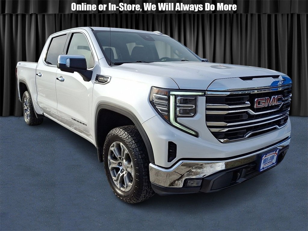 2023 GMC Sierra 1500 SLT's photo
