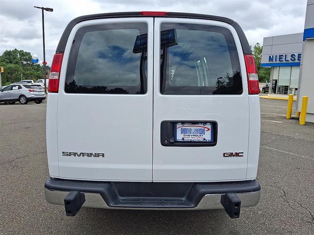 2025 GMC Savana Cargo Work Van - Photo 20