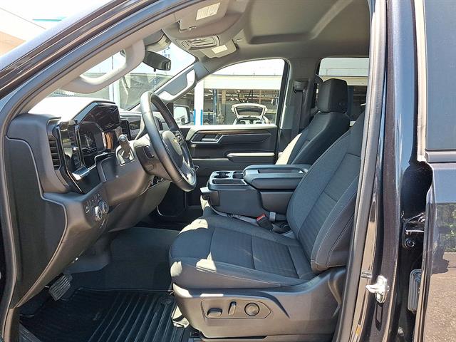 2023 Chevrolet Silverado 1500 LT - Photo 11