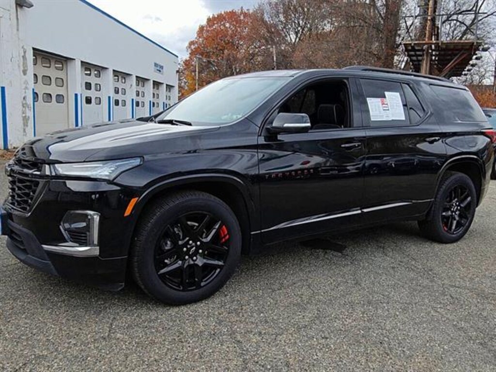 Used 2023 Chevrolet Traverse Premier SUV