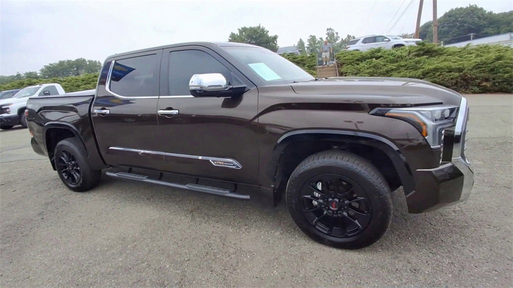 2024 Toyota Tundra 1794 Edition photo 2