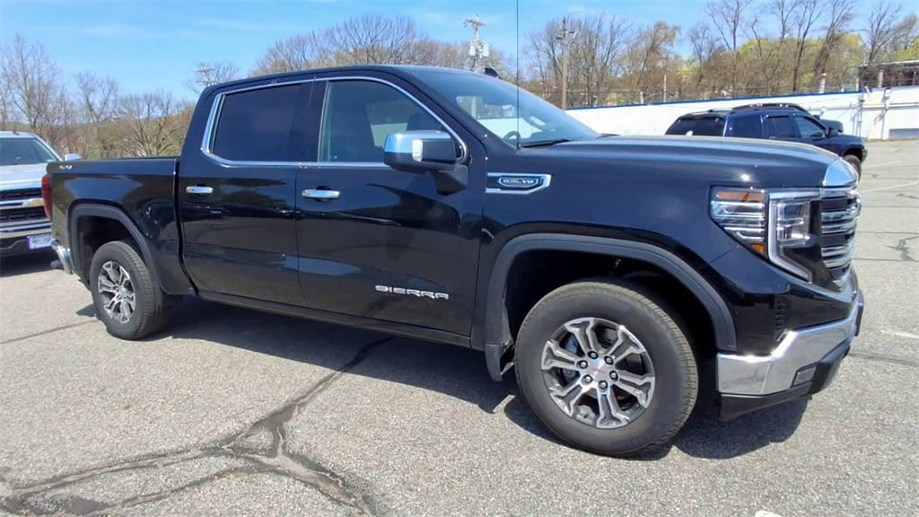 Used 2024 GMC Sierra 1500 SLT with VIN 1GTUUDED9RZ368565 for sale in Dover, NJ