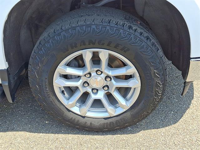 2023 Chevrolet Silverado 1500 LT - Photo 18