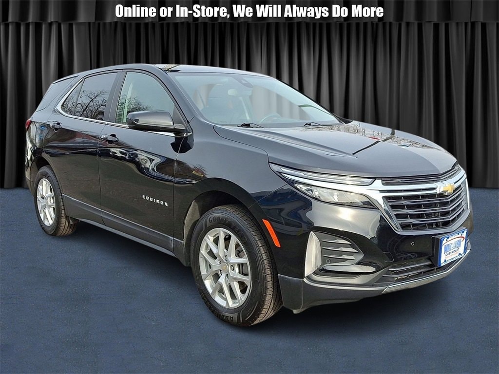 2022 Chevrolet Equinox LT's photo