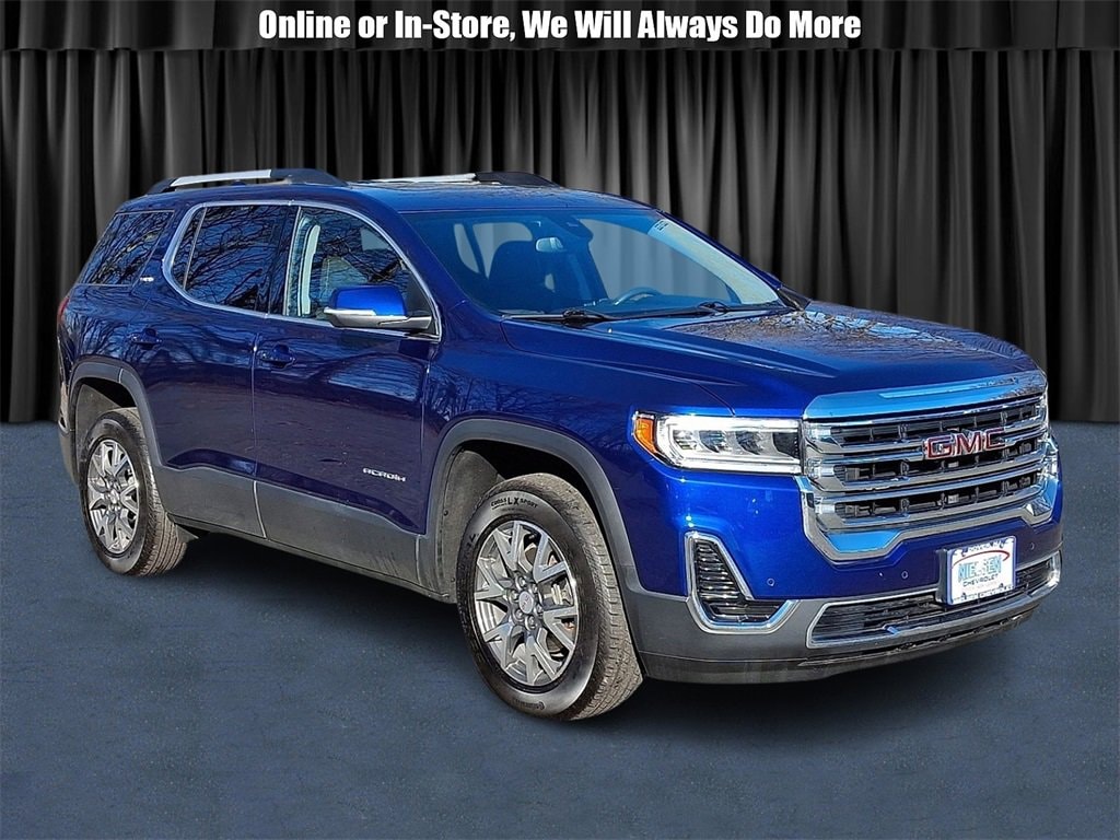 2023 GMC Acadia SLE's photo