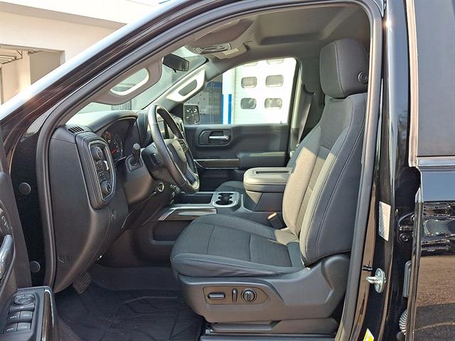 2019 Chevrolet Silverado 1500 RST - Photo 11