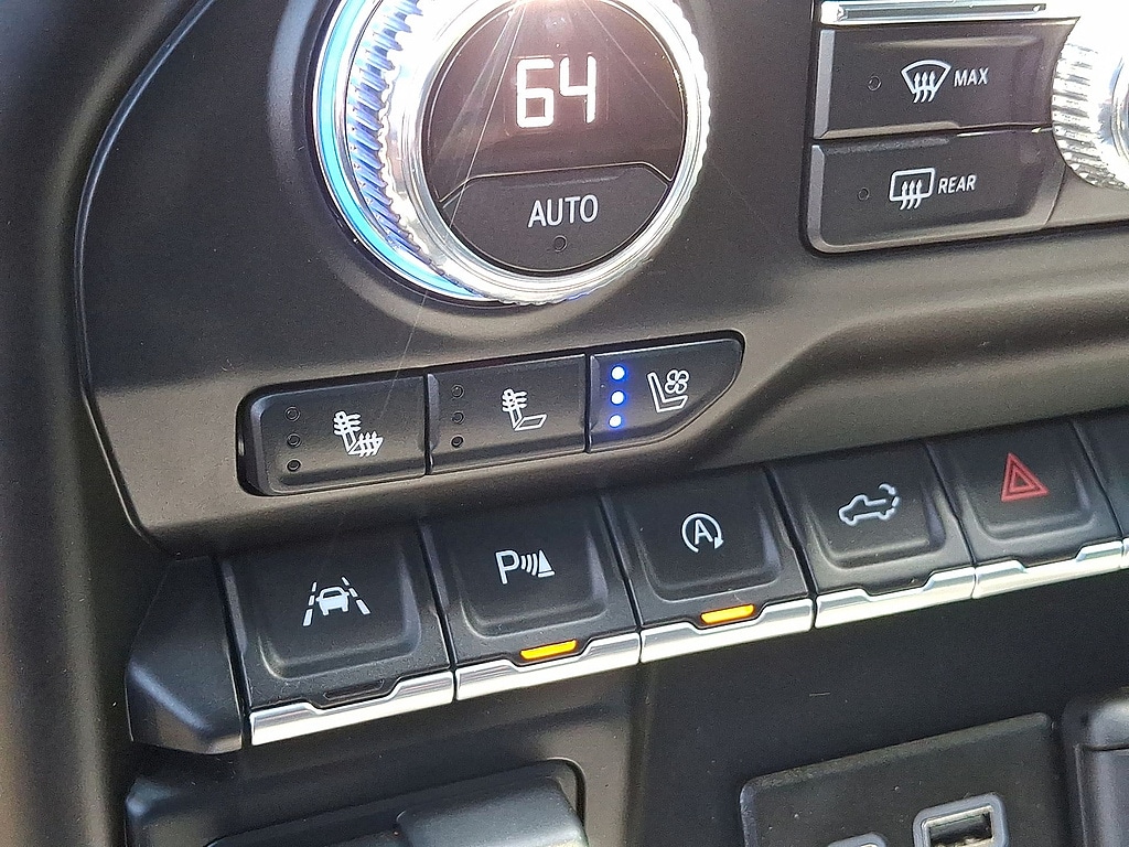 2020 GMC Sierra 1500 AT4 - Photo 11
