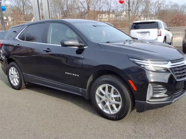 Used 2022 Chevrolet Equinox LT with VIN 3GNAXUEV1NL292237 for sale in Dover, NJ