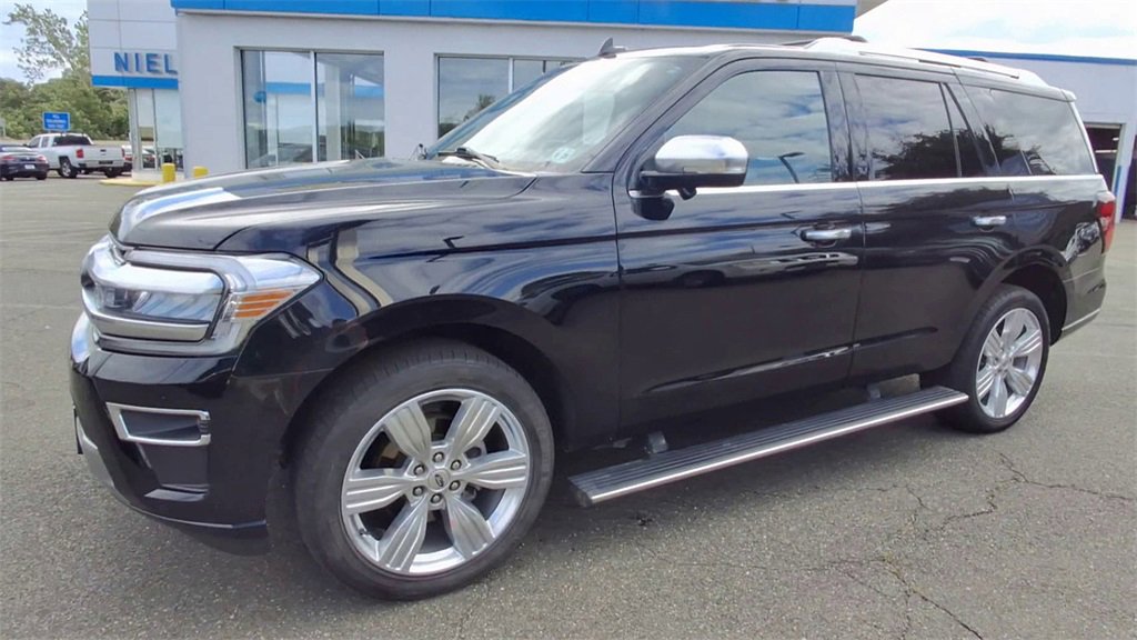 2023 Ford Expedition Platinum photo 4