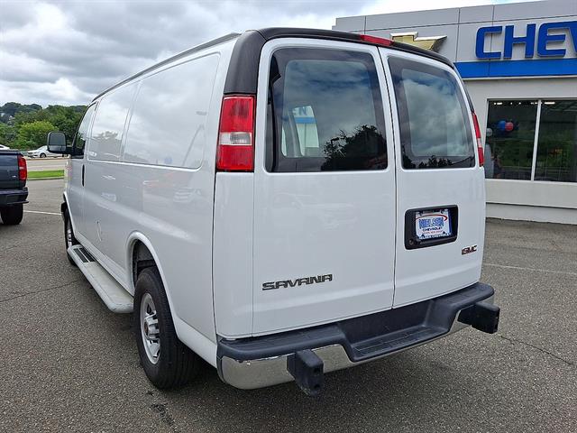 2025 GMC Savana Cargo Work Van - Photo 19