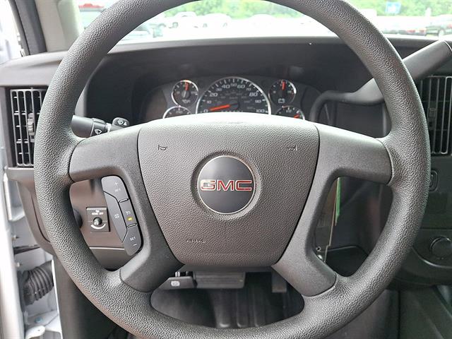2025 GMC Savana Cargo Work Van - Photo 16