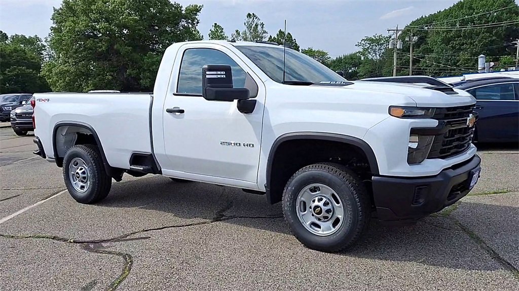 2025 Chevrolet Silverado 2500HD Work Truck photo 2