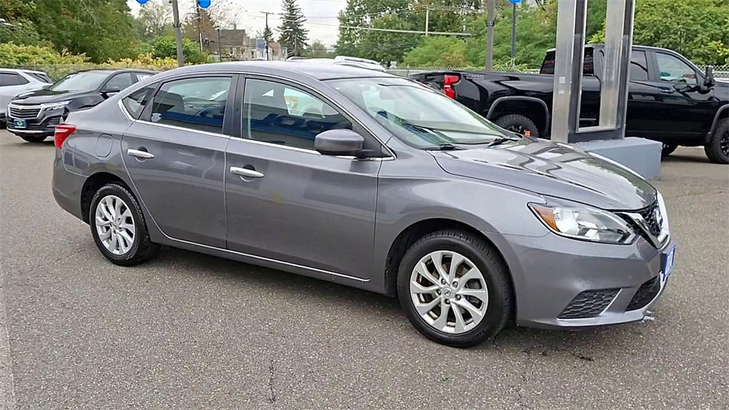 2019 Nissan Sentra SV photo 2