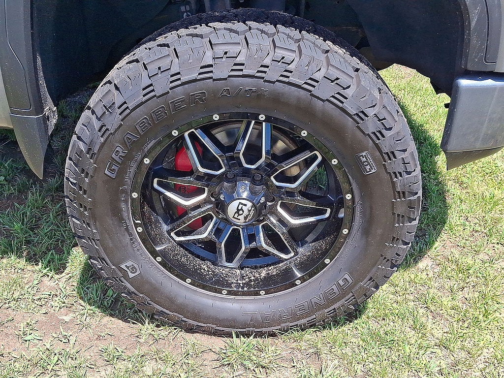 2020 GMC Sierra 1500 AT4 - Photo 19