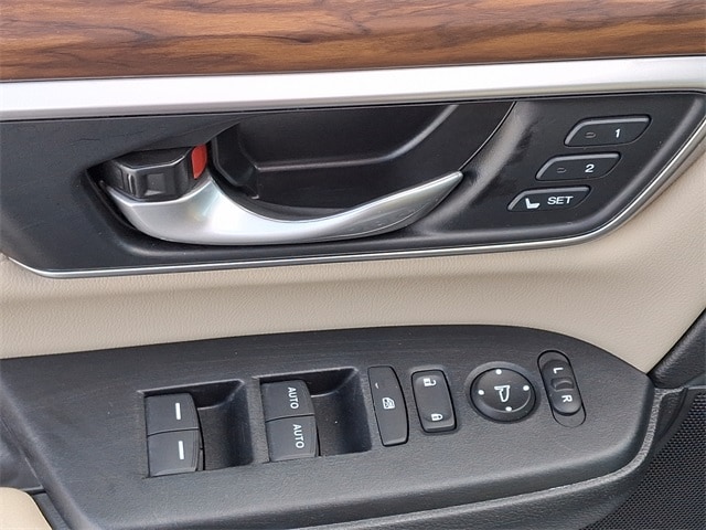 Certified 2022 Honda CR-V Touring with VIN 5J6RT6H9XNL039828 for sale in Sussex, NJ