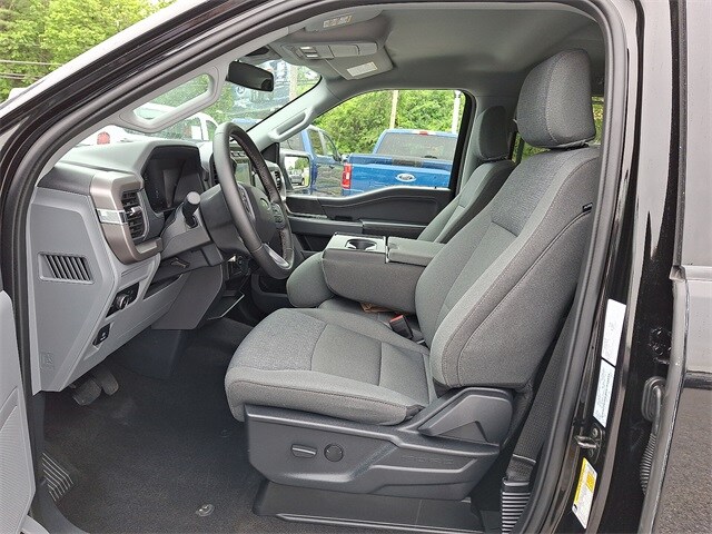 2024 Ford F-150 XLT photo 3