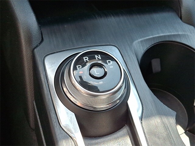 2023 Ford Escape Hybrid Platinum photo 4