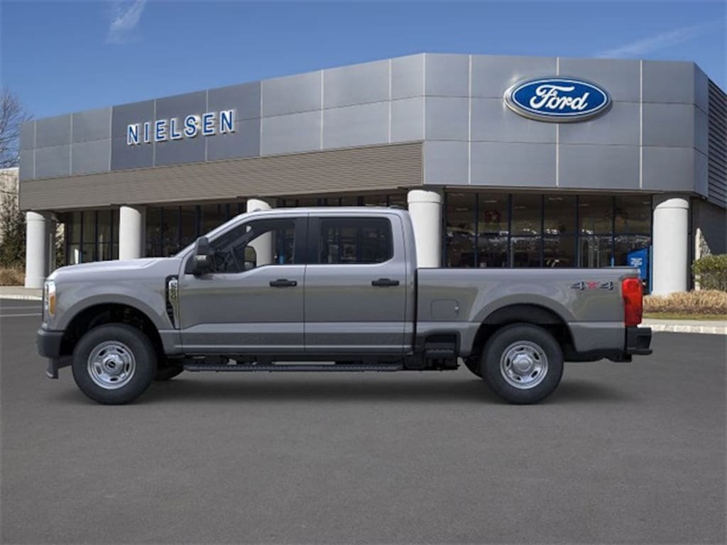New 2026 Ford F-250 XL Truck Crew Cab