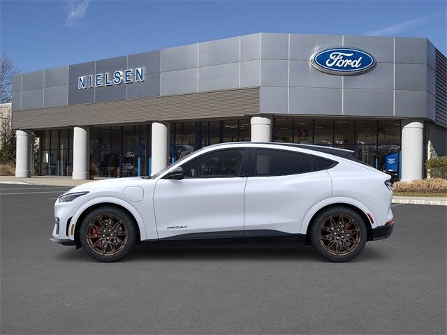 2024 Ford Mustang Mach-E GT photo 3