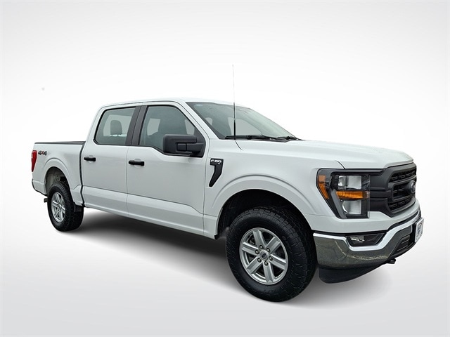 2023 Ford F-150 XL photo 2