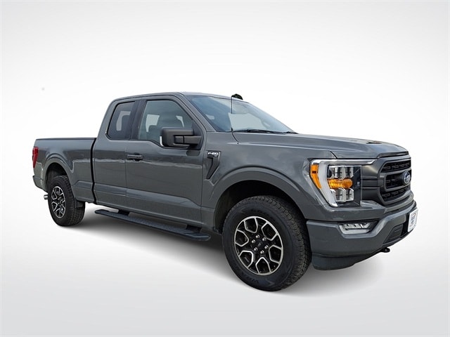 2021 Ford F-150 XLT's photo