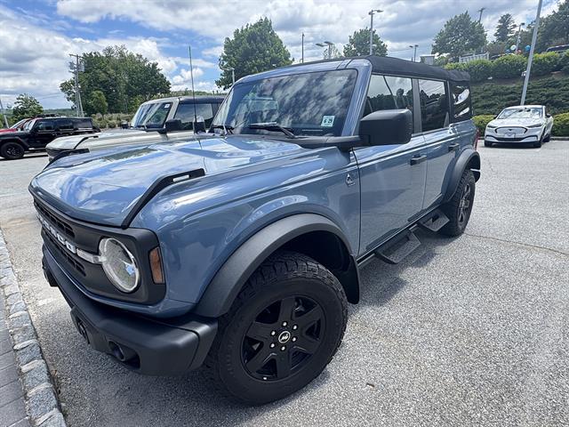 2024 Ford Bronco Black Diamond Mid (322A) 4x4's photo