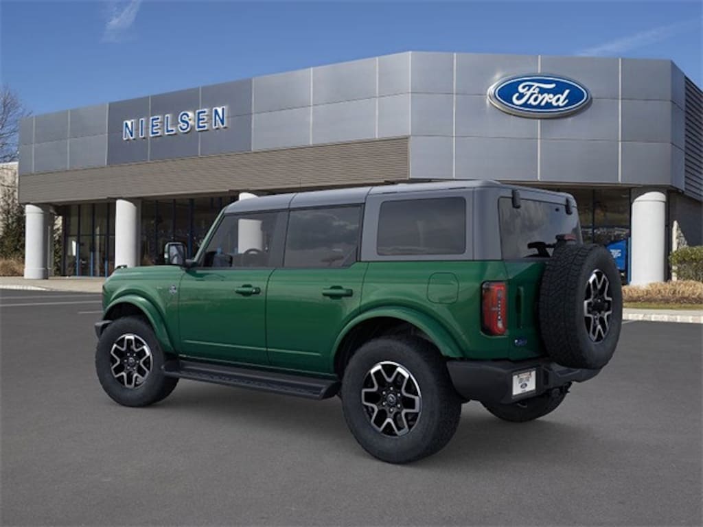 New 2025 Ford Bronco Outer Banks SUV
