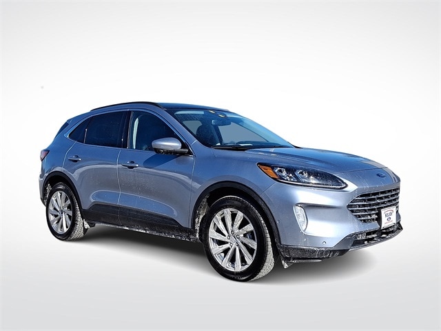 2022 Ford Escape Titanium photo 2