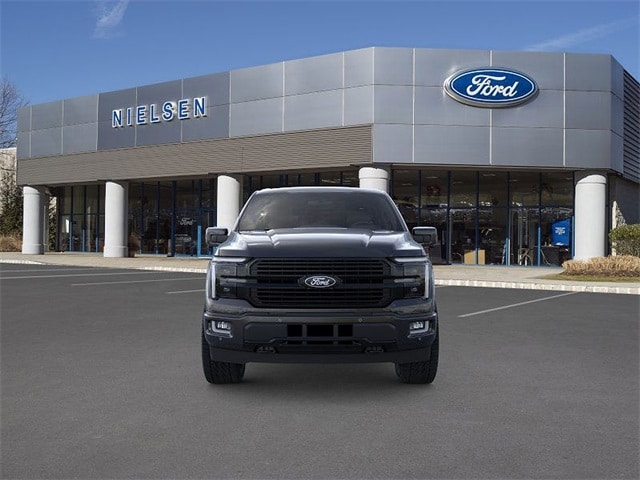 2025 Ford F-150 Platinum photo 4